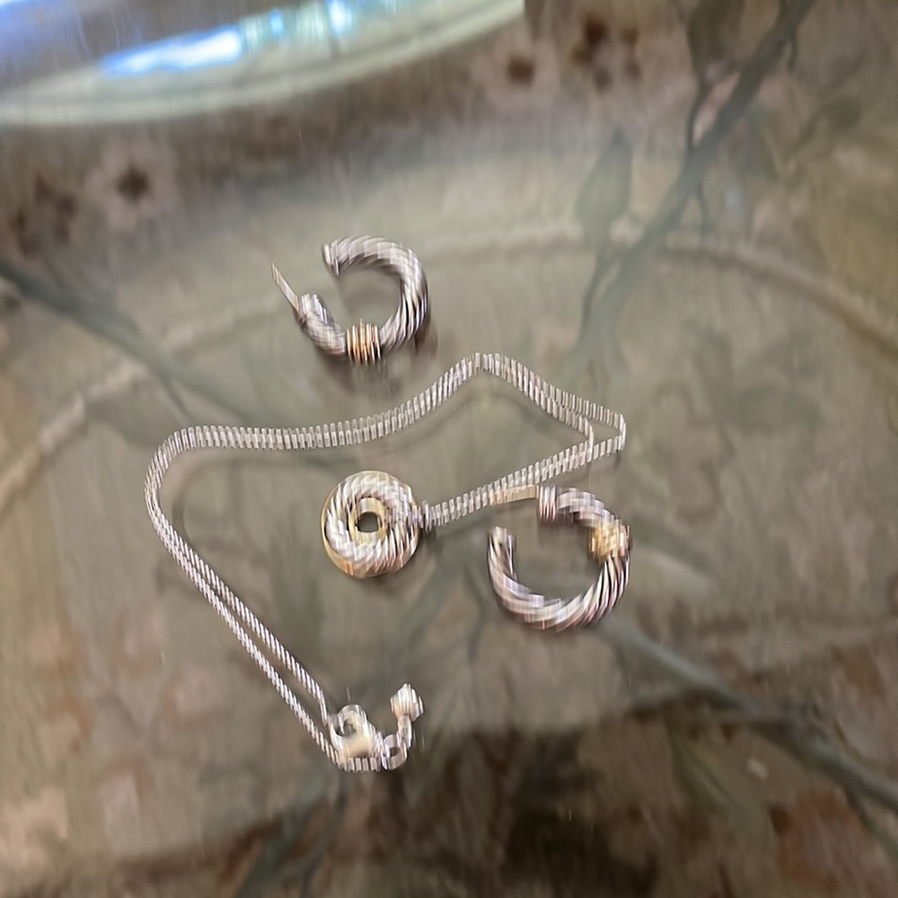 David Yurman 18 K Sterling Cable Necklace - Picture 13 of 16
